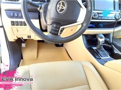 Коврики EVA 3D c бортами для Toyota Highlander III (U50) 2013 - 2022